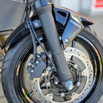 Kawasaki Z500 nová čierna - 8