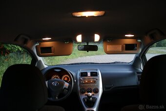 Toyota Auris 1,6i VVT Valvematic 5/2008 - 8