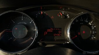 Peugeot 3008 1.6 BlueHDi Allure – nový motor, výbava Style - 8