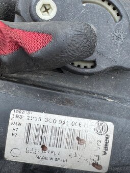 Svetlo Passat B6 predné práve a ľavé - 8