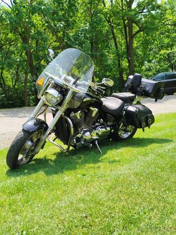 Honda VTX 1800 C - 8