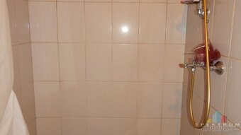 SPEKTRUM REALITY- Na PREDAJ garsónka, 23 m2 s loggiou, okres - 8