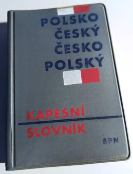 RETRO SLOVNÍKY A UČEBNICE - 8