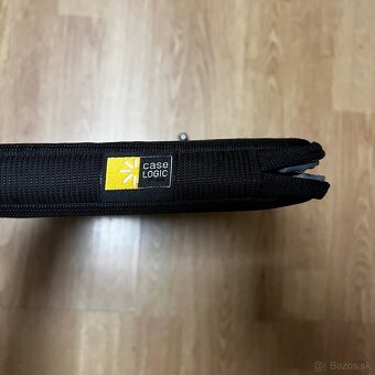 ASUS ZenBook UX305F 13,3” – ultra tenký notebook - 8