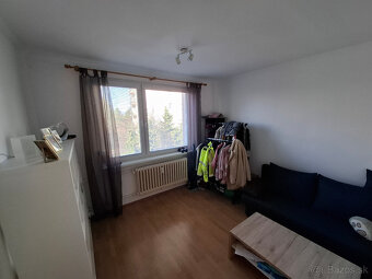 Na predaj 3 izbový byt s komorou 74 m2 blízko centra- Senica - 8