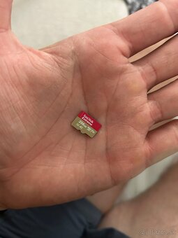 GoPro HERO 9 - 8