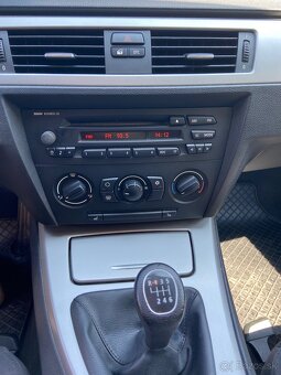 Rozpredam bmw e91 318i 2006 predfacelift - 8