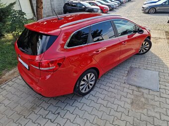 KIA Ceed SW 1.6 CRDi VGT 136k Automat Platinum (diesel) - 8