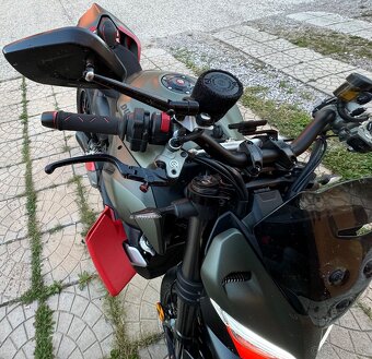 Ducati Streetfighter V2 2023 (153 koní 112 kW) - 8