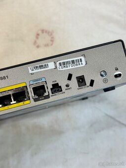 CISCO 800 Series / cisco 881 - 8