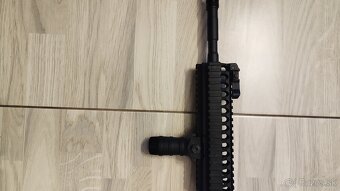 Airsoft zbraň M-15 - 8