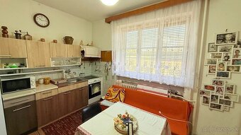 REZERVOVANÉ - RODINNÝ DOM V OÁZE POKOJA – bývanie obklopené - 8