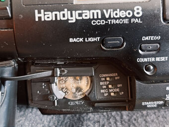 Sony Handycam CCD-TR401E Video 8 - 8