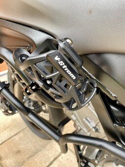 SUZUKI DL650 XA VStrom - 8