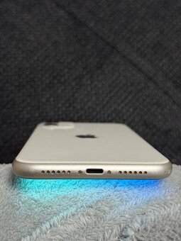 iPhone 11, 64GB - 8