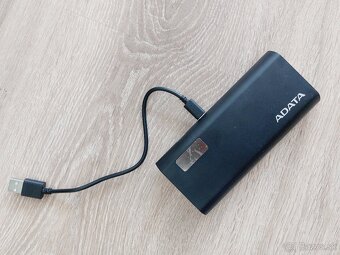 Mama ruksak Jamba s powerbank Adata - 8