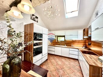 Rozprávkový rodinný dom  (chalupa) v prírodnom štýle  - Lazy - 8