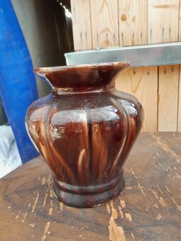 Predám sošku a vázu - 8