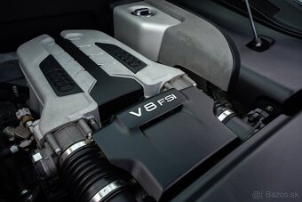 AUDI R8 4.2 V8 FSI QUATTRO R TRONIC - 8