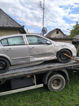 Opel Astra H - 8