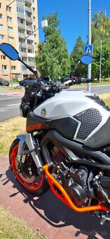 Yamaha MT 09 AKRAPOVIČ - 2020 - 8