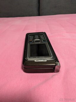 Nokia E90 - 8