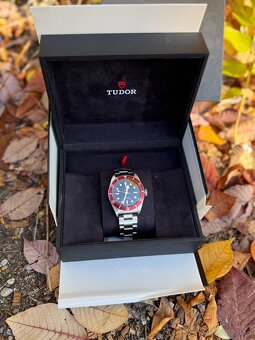Tudor Black Bay 41mm - Burgundy Red - Top stav - 8