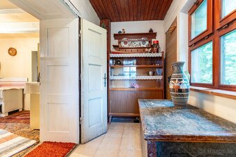 NA PREDAJ 200 ROČNÝ RODINNÝ DOM V MESTE VRANOV NAD TOPĽOU - 8