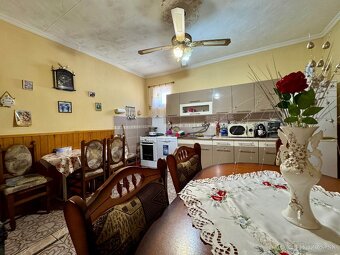 MAĎARSKO - ENCS 5 IZBOVÝ POSCHODOVÝ DOM + 2 IZBOVÝ DOM, ZÁH - 8