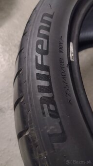 255/40r19 - 8