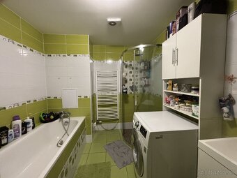 PREDAJ, 3 IZBOVÝ BYT S VL. KÚRENÍM A GARÁŽOU, MLYNICA - 8