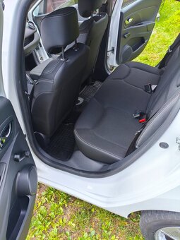 Predám Renault Clio IV 1.2 16V (2014) - 8