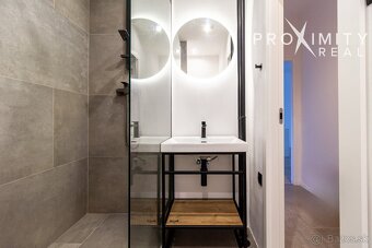 Štýlový 2-izbový byt s balkónom na skvelej adrese - 8