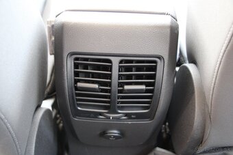 FORD Kuga Anniversary Edition 1,5 TDCi 88 kW A/T6 - 8