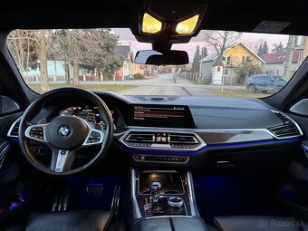 BMW X6 M50i xDrive - 8