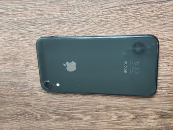 Apple iPhone XR 64GB Čierny - 8