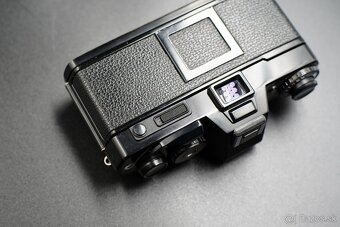 Yashica FR1 + Tokina EL 28mm f2.8 - 8