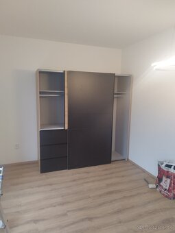 Ponúkam skladanie a montáž nábytku, kuchynských liniek. - 8