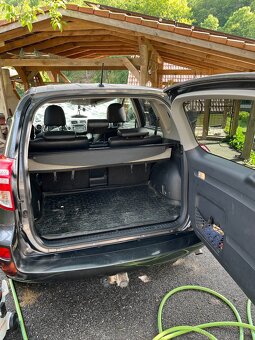 Toyota RAV4, 2.2tdi 110kw, r.v2012 - 8
