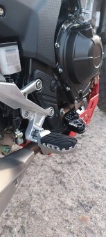 Honda CB500X - 8