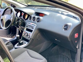 Peugeot 308 SW 1.6 HDi Dream - 8