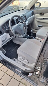 Hyundai Accent 1.4 GL, 71,3kw, r.v.2009 - 8