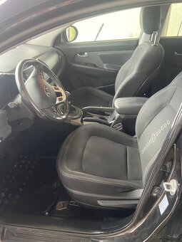 Predam Kia sportage 1,7crdi - 8