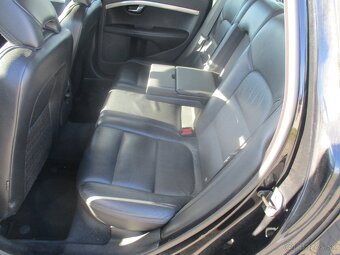 VOLVO XC70 2,4D5 151kw AWD SUMMUM GPS Radar 2011 - 8