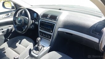 Škoda Octavia, 1,2 TSi 77KW Klima, Serviska - 8