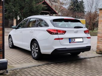 Hyundai i30 cw 1.6crdi SK 1.maj. - 8