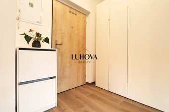 Praktická garsónka v NOVOSTAVBE - 8