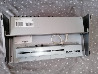 TC ELECTRONIC G-SYSTEM - 8