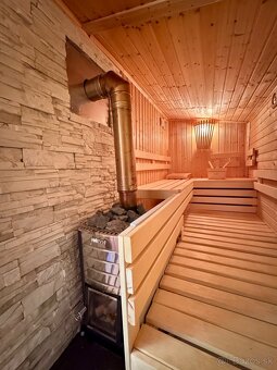 Priestranný 6-izbový dom, 3 kúpeľne a sauna - 8