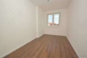 Predaj priestranný 3i byt s 7,15 m2 balkónom, Rajka - 8